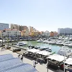 Marina Club - Sea Front - * 빌라모라