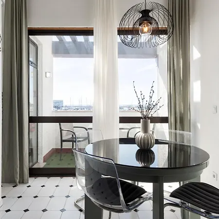 Marina Club - Sea Front - Appartement