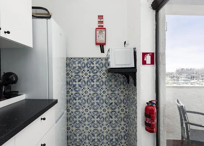 Marina Club - Sea Front - Apartamento *