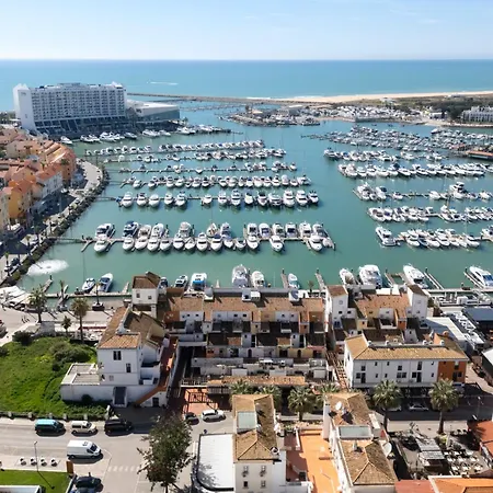 Marina Club - Sea Front -